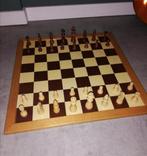 Houten Homas dam /schaakbord met houten stukken, Ophalen of Verzenden, Minder dan 500 stukjes, Schaken