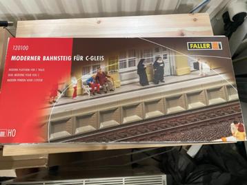 Faller 120100 Modern perron voor C-Rail - Nieuw in doos (6x) beschikbaar voor biedingen