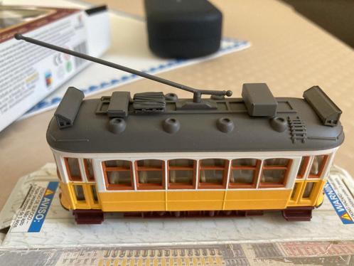 Tram 28 Lissabon, Hobby en Vrije tijd, Modeltreinen | H0, Nieuw, Overige typen, Gelijkstroom of Wisselstroom, Overige merken, Analoog