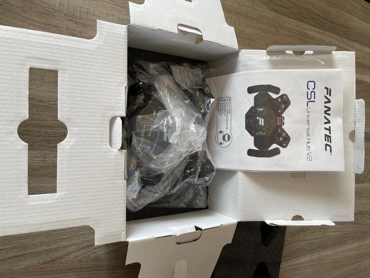 Fanatec CSL Universal Hub V2 met QR2, Computers en Software, Joysticks, Nieuw, Ophalen