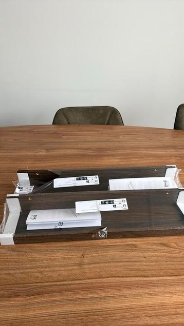 Ikea schilderijenplank MOSSLANDA bruin beschikbaar voor biedingen