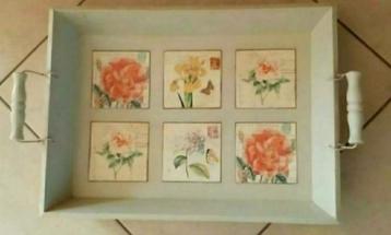 Creme/taupe houten dienblad plaatjes van planten en rozen beschikbaar voor biedingen