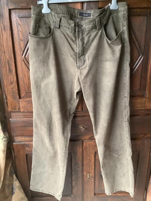 Bruine herenpantalon, broek; MAC;  42/32; taille 55 cm, Kleding | Heren, Broeken en Pantalons, Gedragen, Bruin, Ophalen of Verzenden