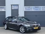 BMW 5-serie 525xd 2013 High Executive 218PK+ / M-Sport, Auto's, BMW, Te koop, Zilver of Grijs, Geïmporteerd, 205 €/maand