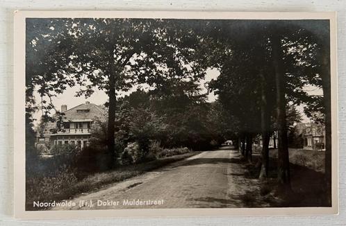 Oude Briefkaart Noordwolde (fr.) - Dokter Mulderstraat (1951, Verzamelen, Ansichtkaarten | Nederland, Gelopen, Friesland, 1940 tot 1960