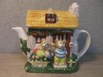 Theepot huis met beren, Huis en Inrichting, Keuken | Servies, Ophalen of Verzenden, Gebruikt, Overige stijlen, Overige typen