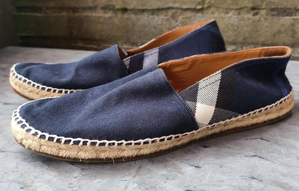Originele Burberry espadrilles in marineblauw, Ophalen of Verzenden, Zo goed als nieuw, Blauw, Espadrilles of Moccasins