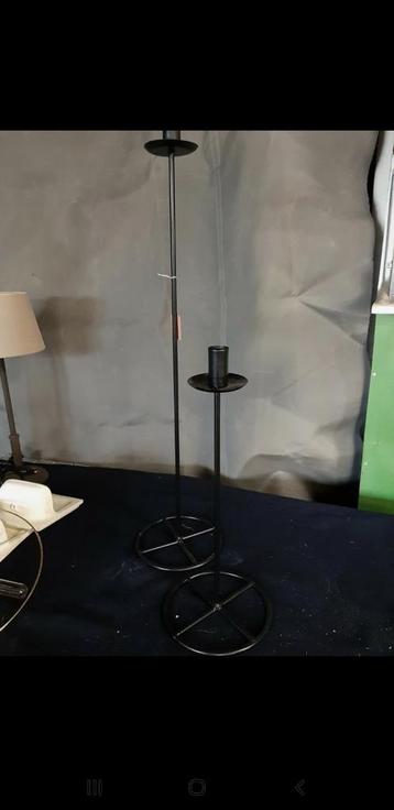 Zwarte Kandelaars Set - 43 & 74 cm beschikbaar voor biedingen