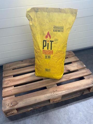Pitmaster Black wattle (Acacia)  beschikbaar voor biedingen