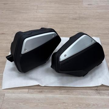 OEM Suzuki DL1000 Volledige Koffer Set beschikbaar voor biedingen