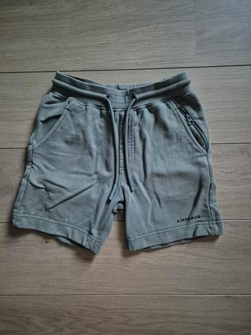 Airforce short sweat pants korte broek grijs mt 128, Kinderen en Baby's, Kinderkleding | Maat 128, Zo goed als nieuw, Jongen, Broek