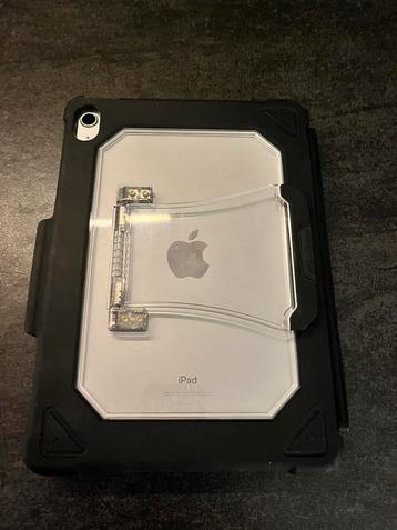 iPad A2696 + Toetsenbord - Zo goed als nieuw! beschikbaar voor biedingen