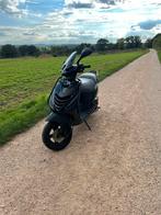 Zip 4t 50cc, Fietsen en Brommers, Scooters | Piaggio, Ophalen, Zo goed als nieuw, Benzine, Zip