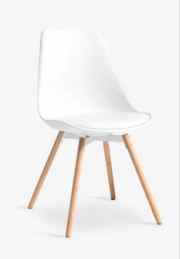 6 eetkamerstoelen / witte kuipjes beschikbaar voor biedingen