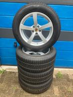 18 inch originele Porsche Macan velgen met winterbanden, Ophalen, 18 inch, Velg(en), Winterbanden