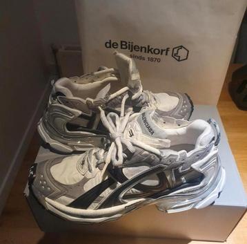Balenciaga runners gucci dior maat 45 origineel beschikbaar voor biedingen