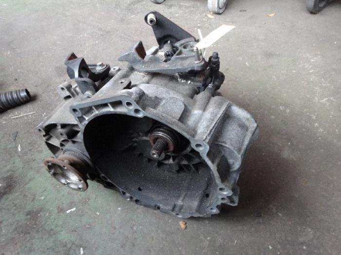Versnellingsbak van een Volkswagen Jetta, Auto-onderdelen, Transmissie en Toebehoren, Gebruikt, 3 maanden garantie, Verzenden