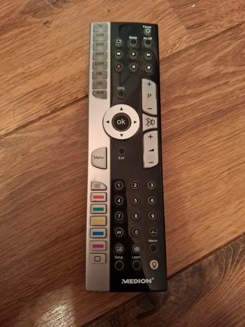 Medion  w46 07 afstandsbediening  beschikbaar voor biedingen