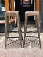 2 barkrukken  metaal industrieel. 'Tolix', Huis en Inrichting, Barkrukken, Ophalen, Gebruikt, 60 tot 90 cm, Metaal