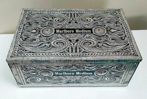 Zeldzaam Metalen Marlboro Sigaretten Kist / Blik - 31x21CM, Verzamelen, Blikken, Zo goed als nieuw, Ophalen of Verzenden