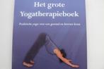 YOGA / Yogatherapieboek / praktische yoga / bewust en gezond, Boeken, Esoterie en Spiritualiteit, Zo goed als nieuw, Verzenden