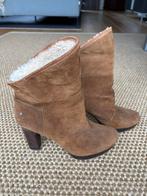 UGG winterlaarsjes, Ophalen of Verzenden, Zo goed als nieuw, Bruin