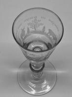 Wijnglas, gegraveerd, c1730, Nederlands, 22.9 cm, Unica, Antiek en Kunst, Antiek | Glas en Kristal, Ophalen of Verzenden
