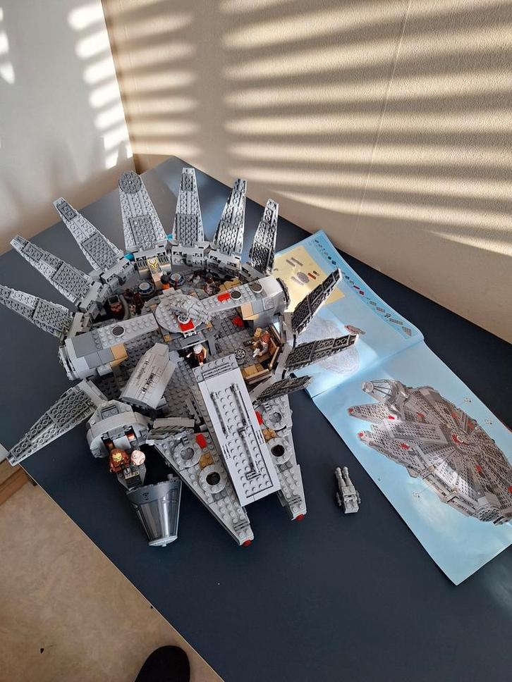 Nep Lego Millennium Falcon - Display Model, Kinderen en Baby's, Speelgoed | Duplo en Lego, Zo goed als nieuw, Lego, Complete set