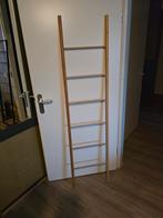 Houten siertrap 180 cm hoog en 47 cm breed., Ophalen of Verzenden, Zo goed als nieuw