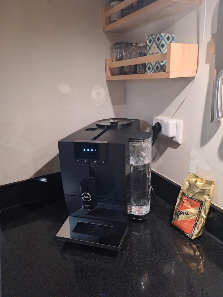 Jura ENA 4 (2024), Witgoed en Apparatuur, Koffiezetapparaten, Zo goed als nieuw, Gemalen koffie, Koffiebonen, Espresso apparaat