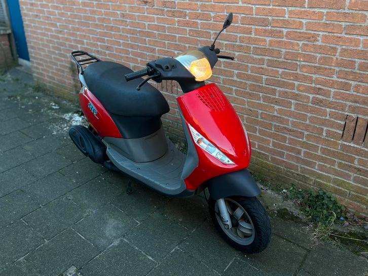 Piaggio Zip 2T 50cc | Origineel | 2000, Fietsen en Brommers, Scooters | Piaggio, Zo goed als nieuw, Zip, Maximaal 45 km/u, Tweetakt