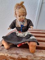 Antiek Lassie popje ,pop kleertjes, Ophalen of Verzenden