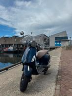 Vespa Primavera 2017 – netjes onderhouden, nieuwe onderdelen, Fietsen en Brommers, Scooters | Vespa, Ophalen, Gebruikt, Overige modellen