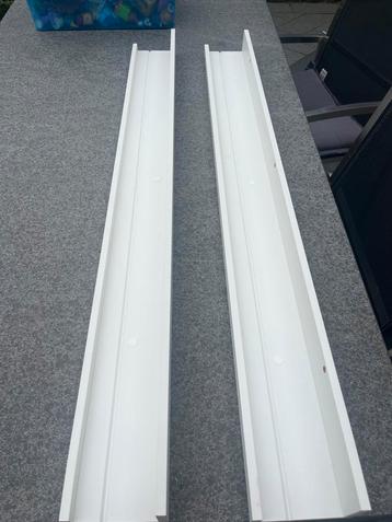 Witte Wandplanken / Boekenplanken - Set van 2 beschikbaar voor biedingen