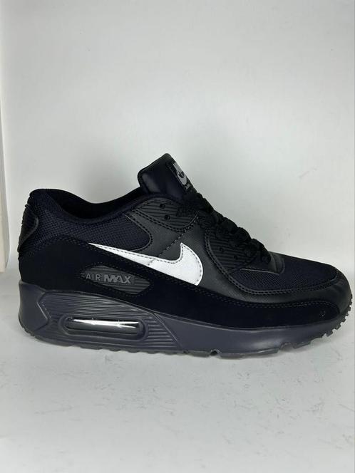 PARTIJ NIKE AIR MAX BW CLASSIC ( sneakers & schoenen ), Kleding | Heren, Schoenen, Ophalen of Verzenden