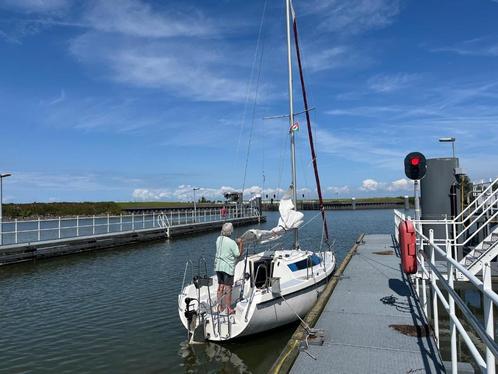 corvette 600 zeilboot, Watersport en Boten, Kajuitzeilboten en Zeiljachten, Gebruikt, Tourjacht of Cruiser, Polyester, Tot 6 meter