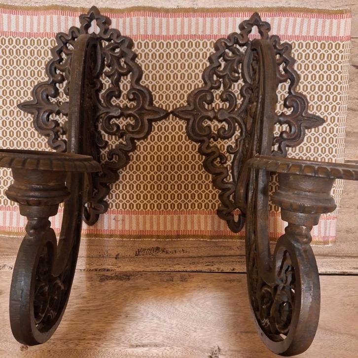 2 Prachtige gietijzeren kandelaren/ brocante/ vintage, Antiek en Kunst, Antiek | Kandelaars, Overige materialen, Ophalen