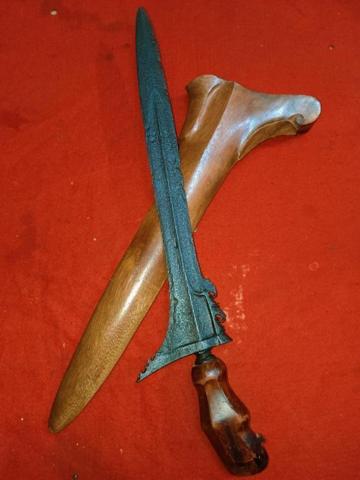 Antieke Kris Semar Tinandhu Pamor Keleng Narada Kandha SVE48, Antiek en Kunst, Kunst | Niet-Westerse kunst, Verzenden