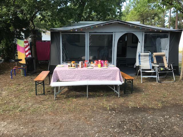 Knaus 500 FU sport silver, Caravans en Kamperen, Caravans, Particulier, tot en met 4, 1000 - 1250 kg, Rondzit, Knaus, Frans bed