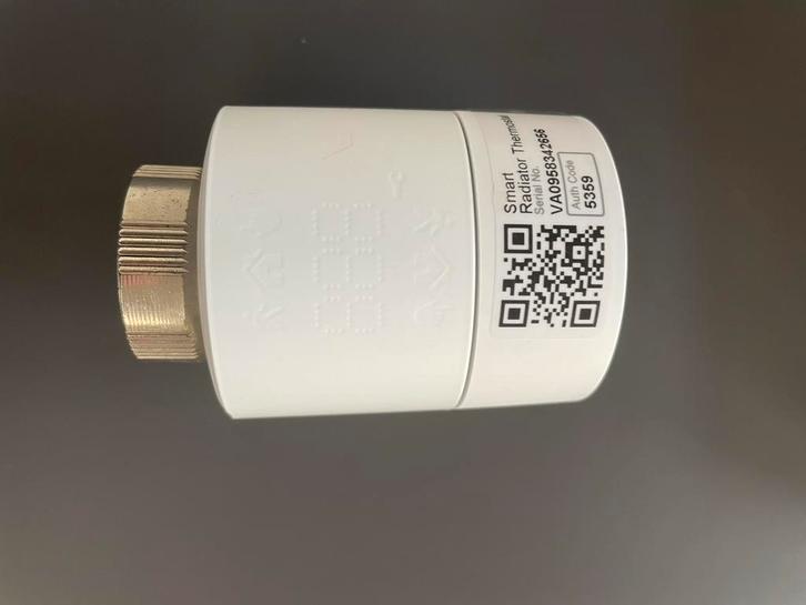 Slimme Tado Radiator Knop Thermostaat, Doe-het-zelf en Verbouw, Thermostaten, Zo goed als nieuw, Slimme thermostaat, Ophalen