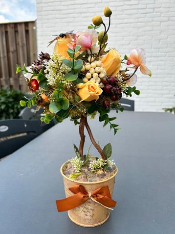 Kunstboeket op stam. beschikbaar voor biedingen