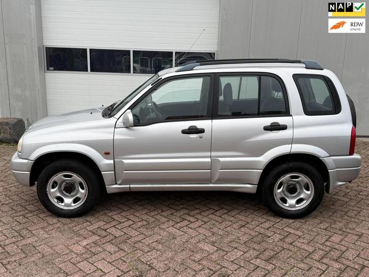 Suzuki Grand Vitara 2.0, Auto's, Suzuki, Bedrijf, Te koop, Grand Vitara, 4x4, Airbags, Airconditioning, Centrale vergrendeling