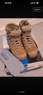 Meindl Trekking BC1 maat 39, Ophalen of Verzenden, Zo goed als nieuw, Sneakers of Gympen