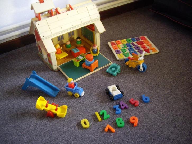 vintage F P schooltje met acc+ schoolbus, Kinderen en Baby's, Speelgoed | Fisher-Price, Gebruikt, Speelset, Met geluid, Ophalen