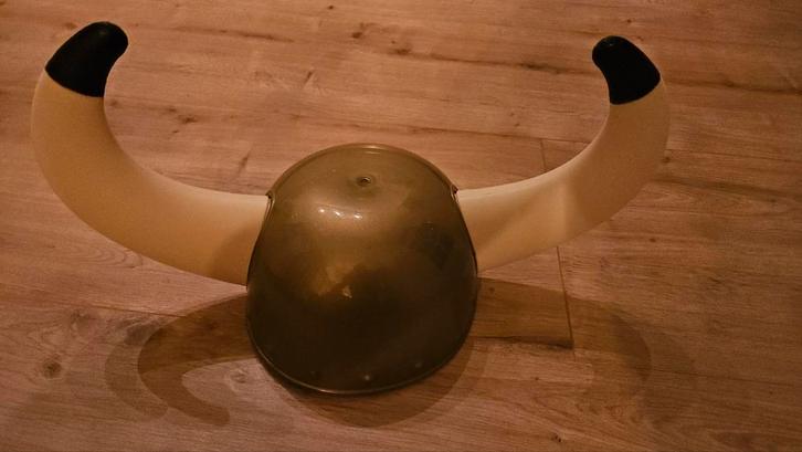 Viking Helm en Bijl Set, Hobby en Vrije tijd, Kostuums, Theaterbenodigdheden en LARP, Gebruikt, Toneelattributen of Onderdelen