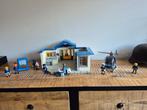Playmobil politiebureau met helikopter en diverse poppetjes, Ophalen of Verzenden, Gebruikt, Complete set