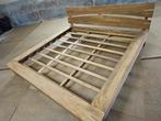 Massief teak houten bed met lattenbodem NIEUW (200 x 200 cm), Huis en Inrichting, Slaapkamer | Bedden, Bruin, Overige maten, 200 cm