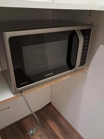 Samsung smart oven beschikbaar voor biedingen