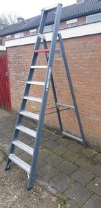 Altrex pro Falco aluminium trap  1  8 treden, Doe-het-zelf en Verbouw, Ladders en Trappen, Ophalen, Trap, Zo goed als nieuw, Opvouwbaar of Inschuifbaar
