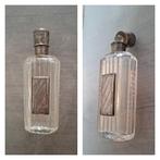 Antiek parfumflesje met zilveren details, Antiek en Kunst, Antiek | Glas en Kristal, Ophalen of Verzenden